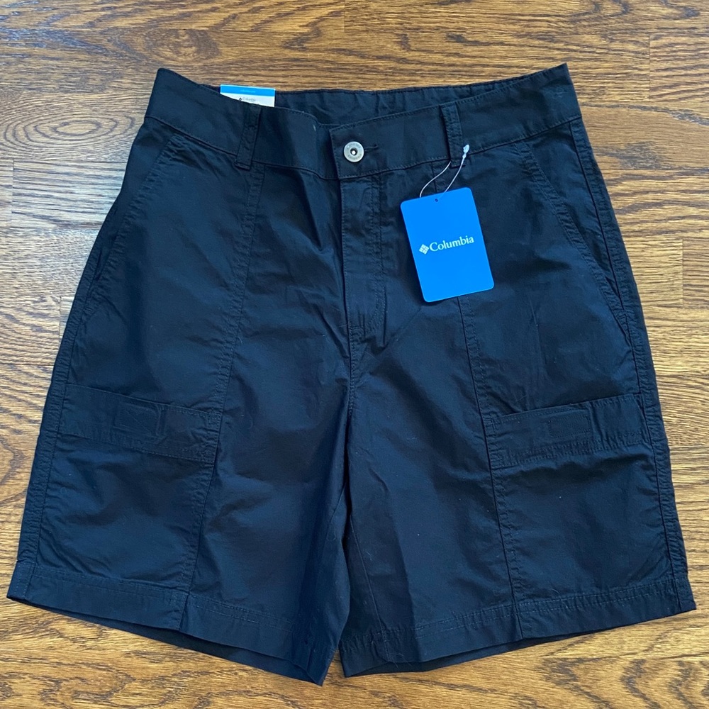 Columbia Women’s Black Cargo Shorts‎ - Size 4 NWT Hiking, Activewear